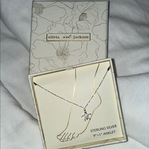Dazzling Sterling Silver Anklet with Turtle Pendant. 9” plus extension.